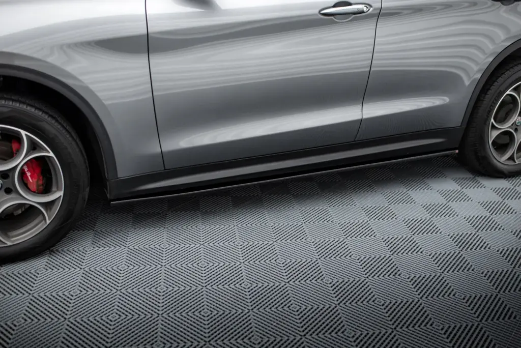Side Skirts Diffusers compatible with Alfa Romeo Stelvio Mk1