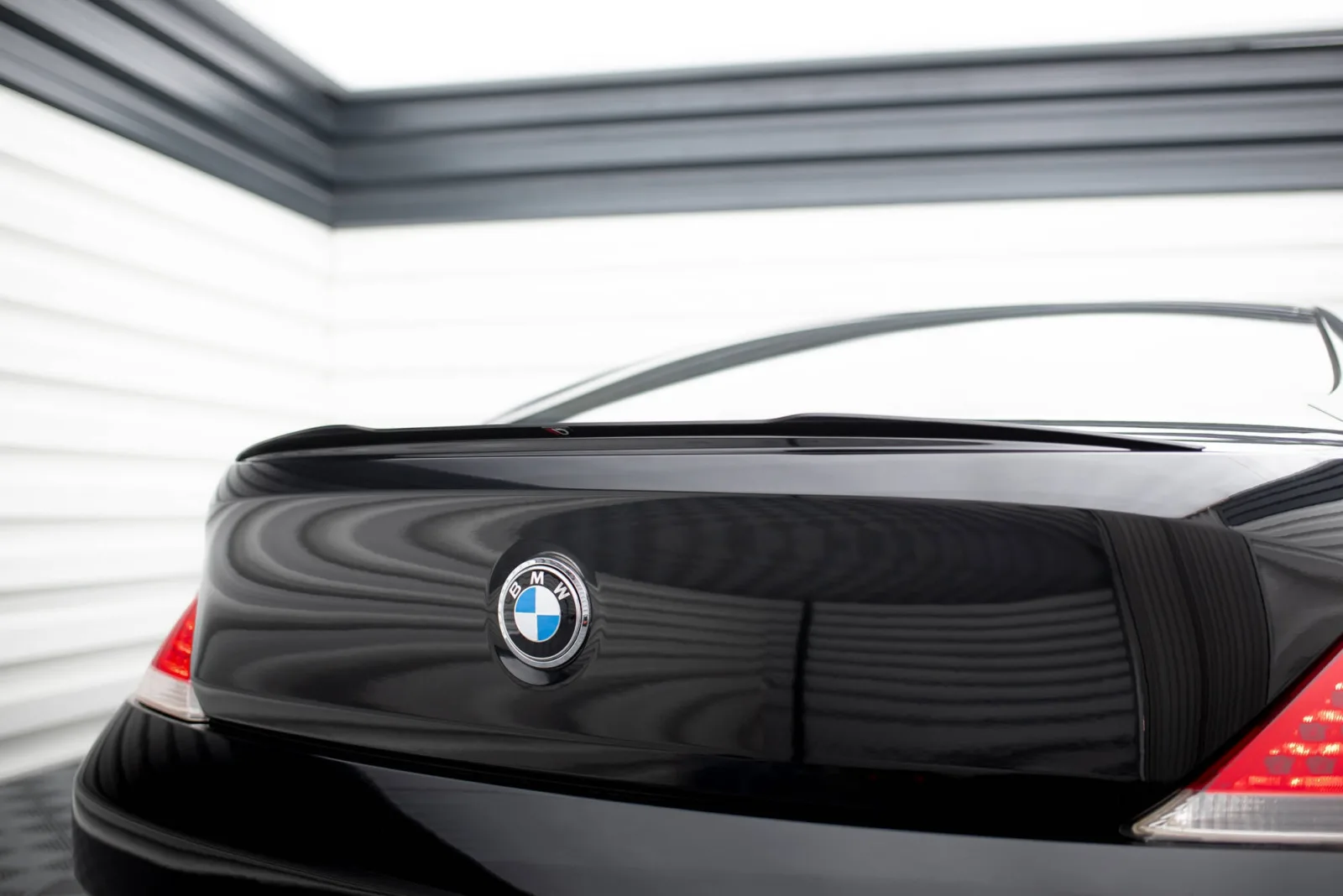 Spoiler Cap compatible with BMW M6 / 6 E63
