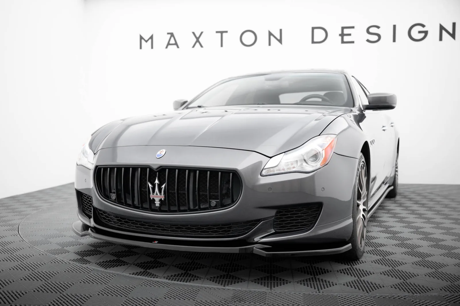Front Splitter compatible with Maserati Quattroporte Mk6