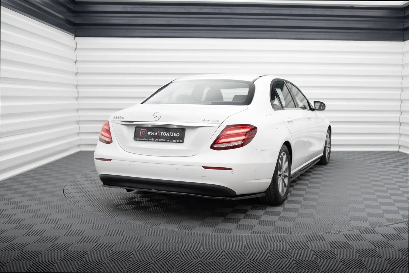 Rear Splitter (With Diffuser) compatible with Mercedes-Benz E W213