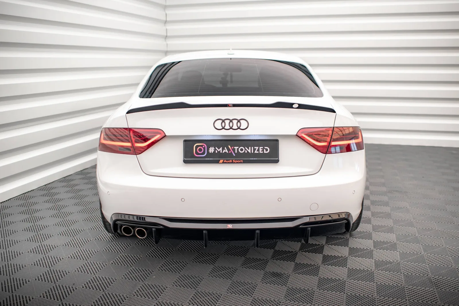 Rear Valance compatible with Audi A5 Sportback 8T Facelift (Double Exhaust On One Side Version)