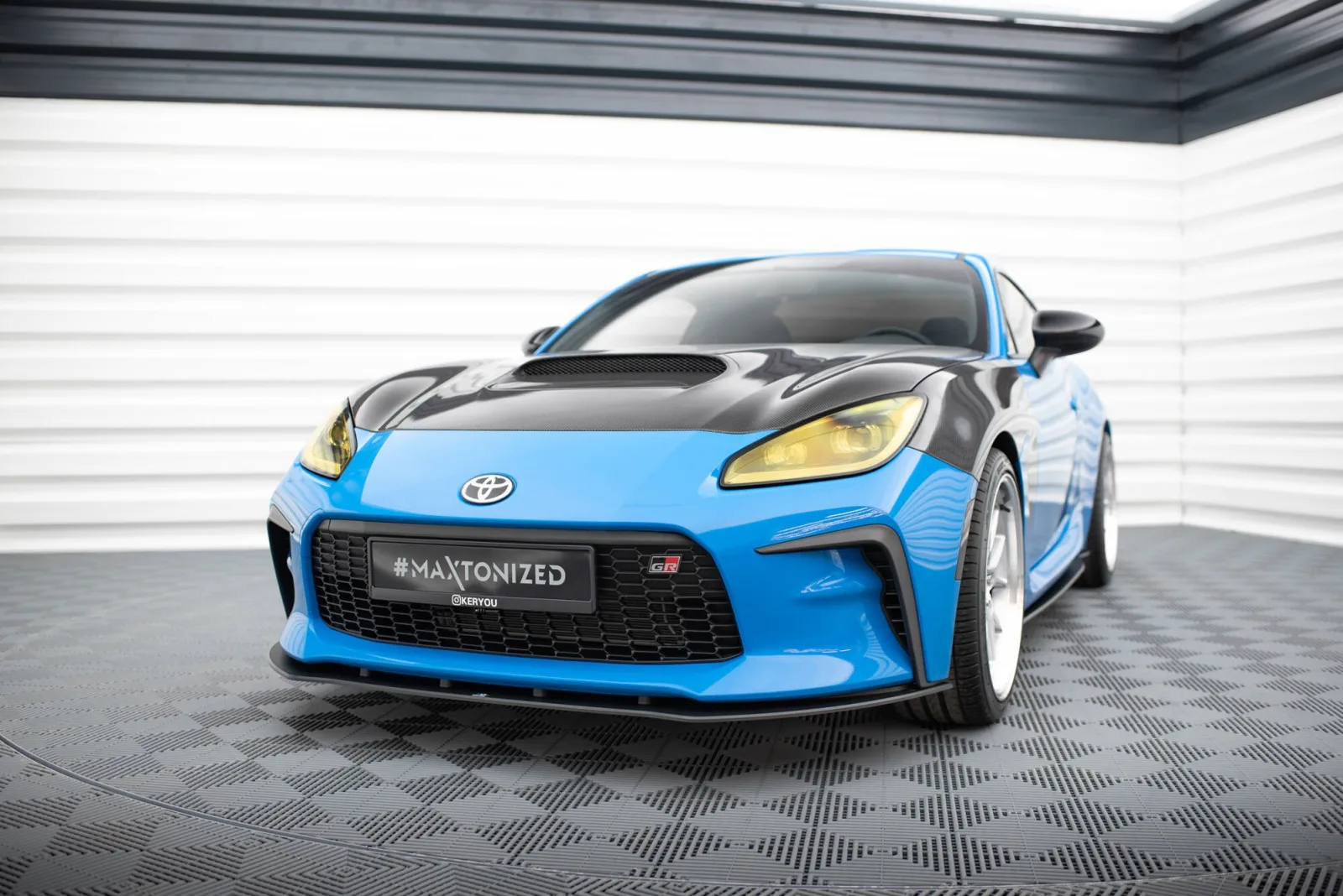 Front Splitter Street Pro V.1 compatible with Toyota GR86 Mk1