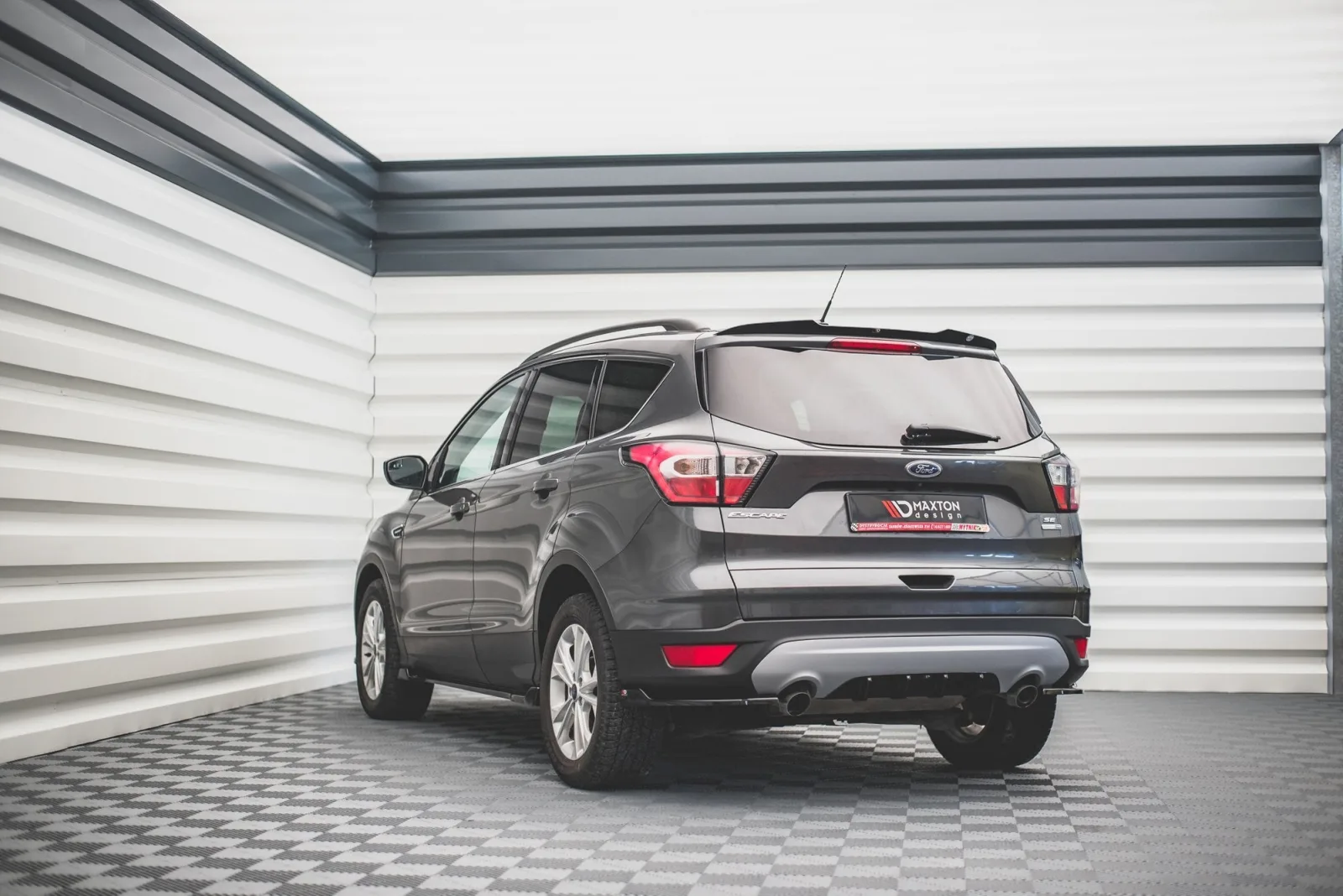 Rear Valance compatible with Ford Escape Mk3
