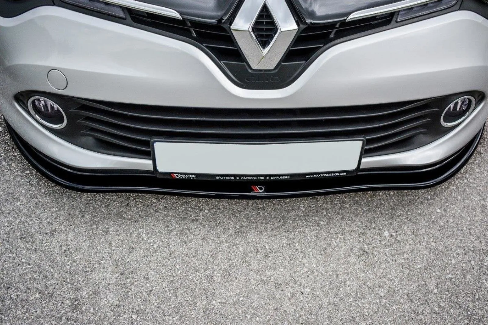 Front Splitter V.1 compatible with Renault Clio MK4