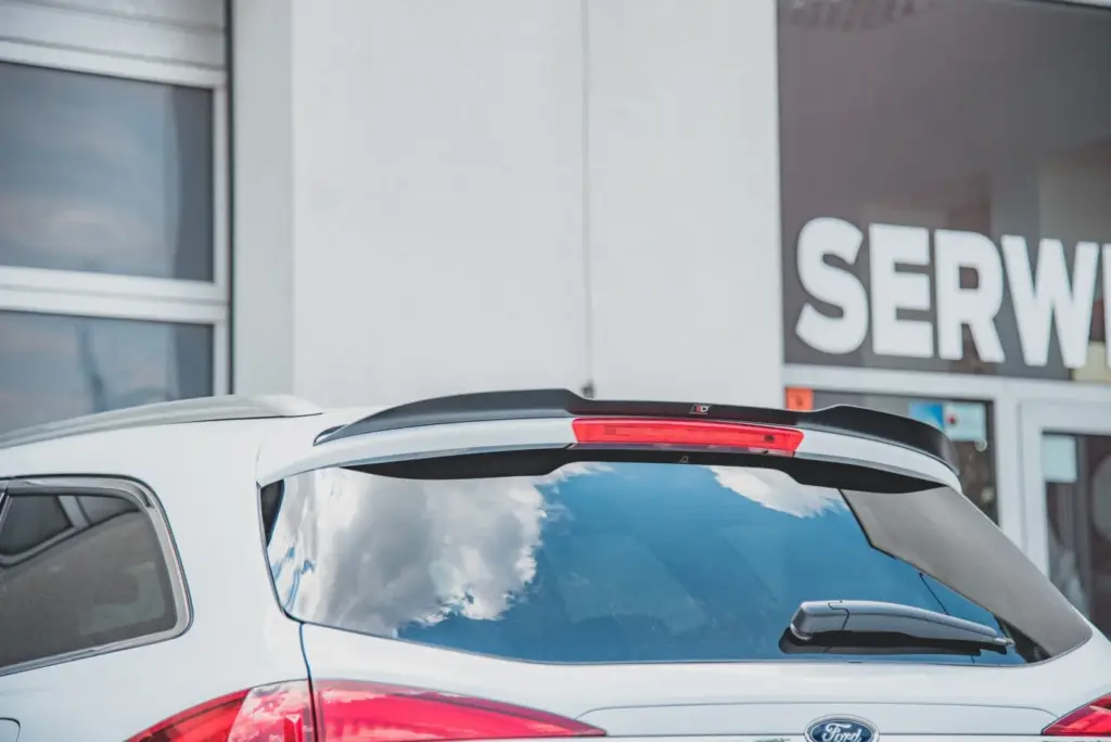 Spoiler Cap compatible with Ford Mondeo Estate Mk5 Facelift
