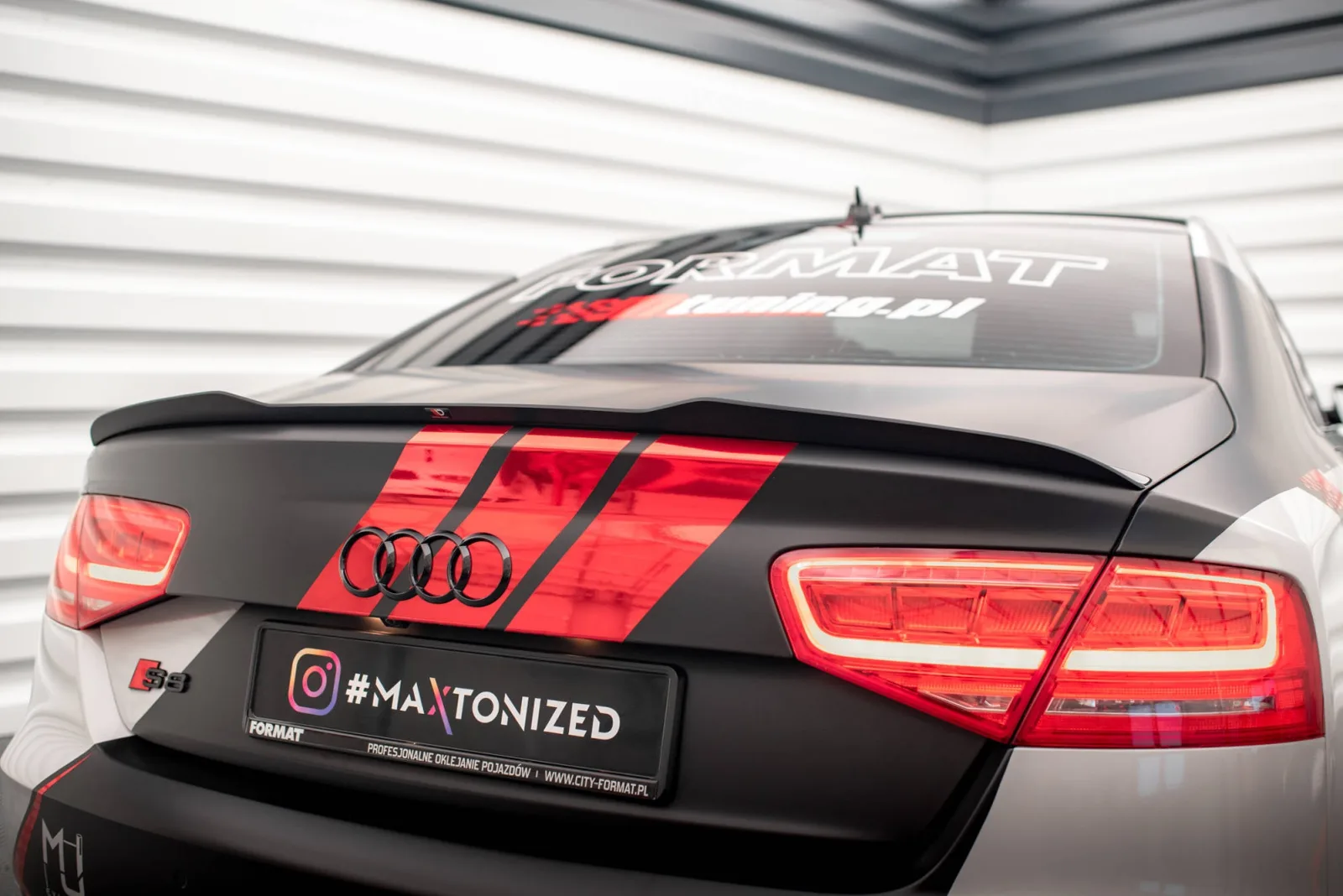 Spoiler Cap compatible with Audi S8 D4