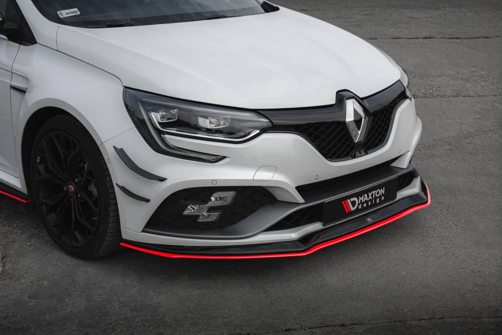 Front Splitter V.3 compatible with Renault Megane RS Mk4
