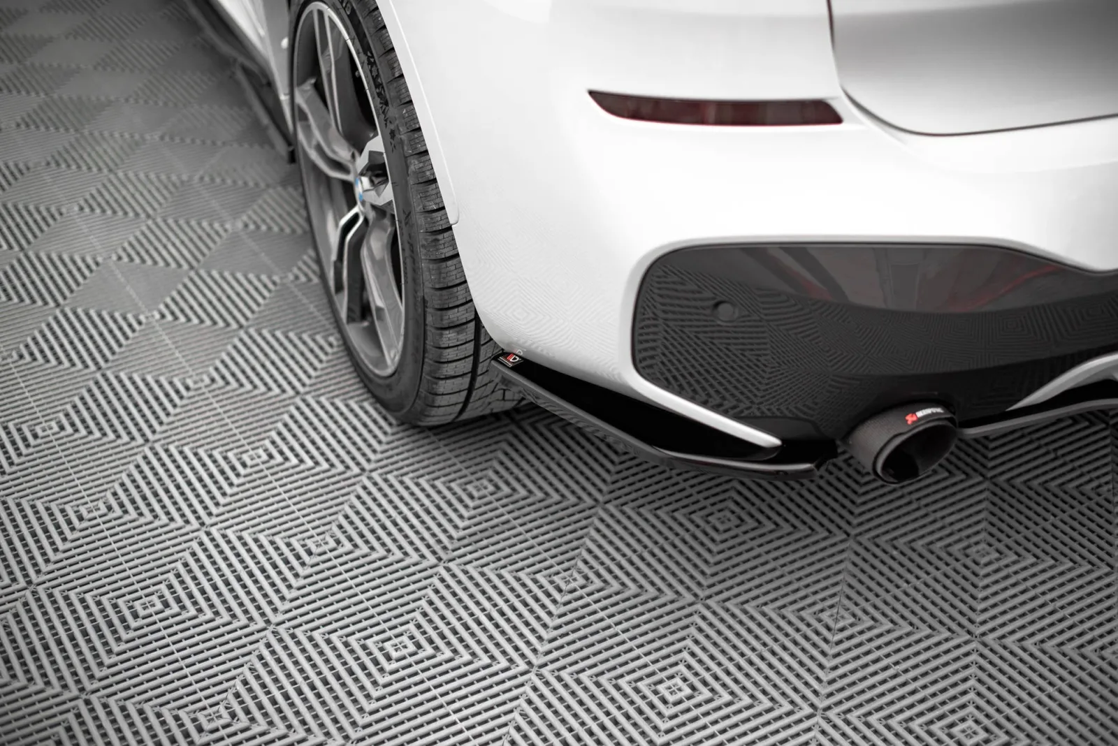 Rear Side Splitters compatible with BMW X1 M-Pack F48 / F48 Facelift