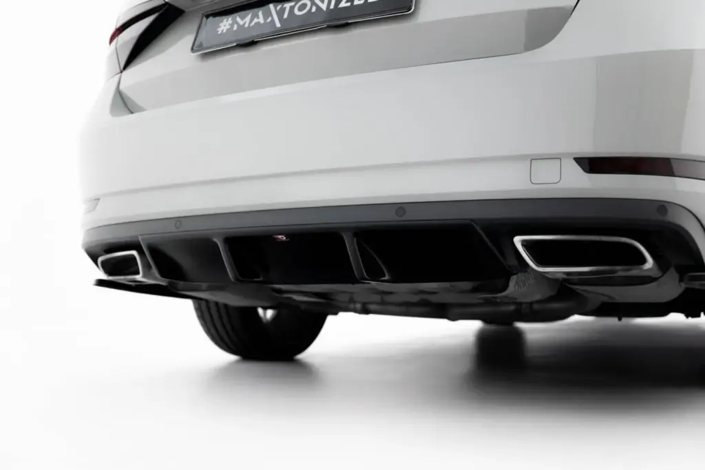 Rear Valance V.1 compatible with Skoda Superb Liftback / Combi Mk3