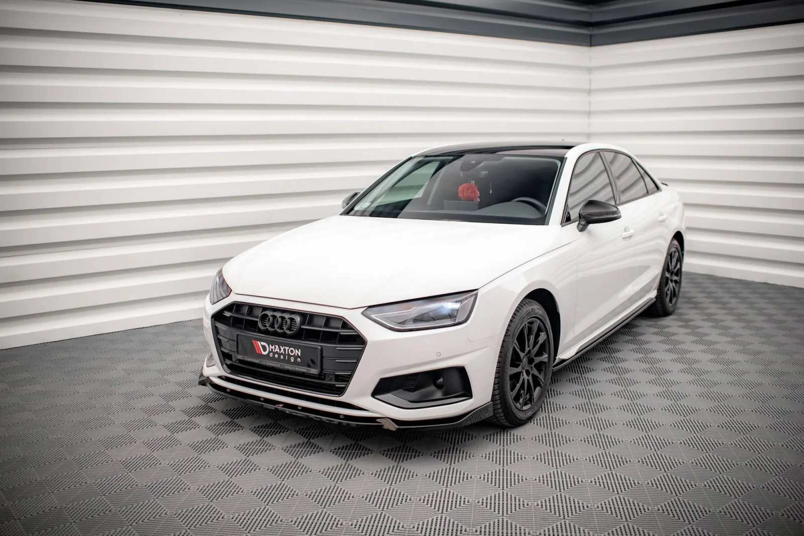 Front Splitter V.1 compatible with Audi A4 B9 Facelift