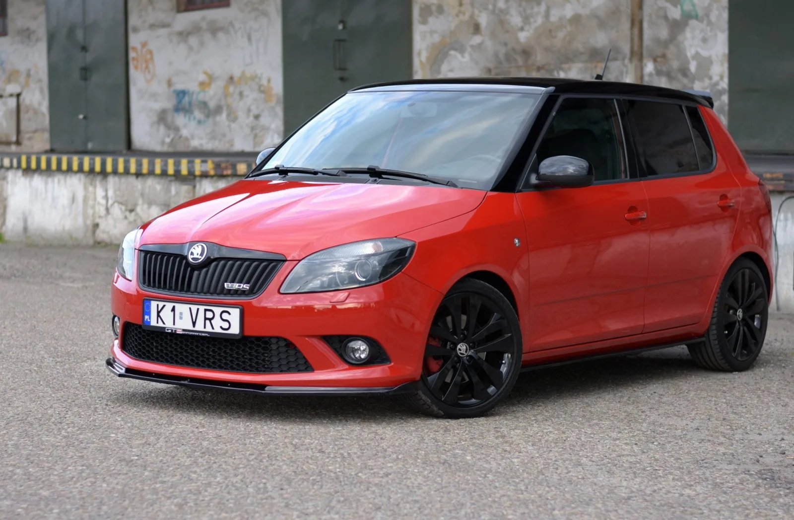 FRONT SPLITTER compatible with SKODA FABIA MK2 RS