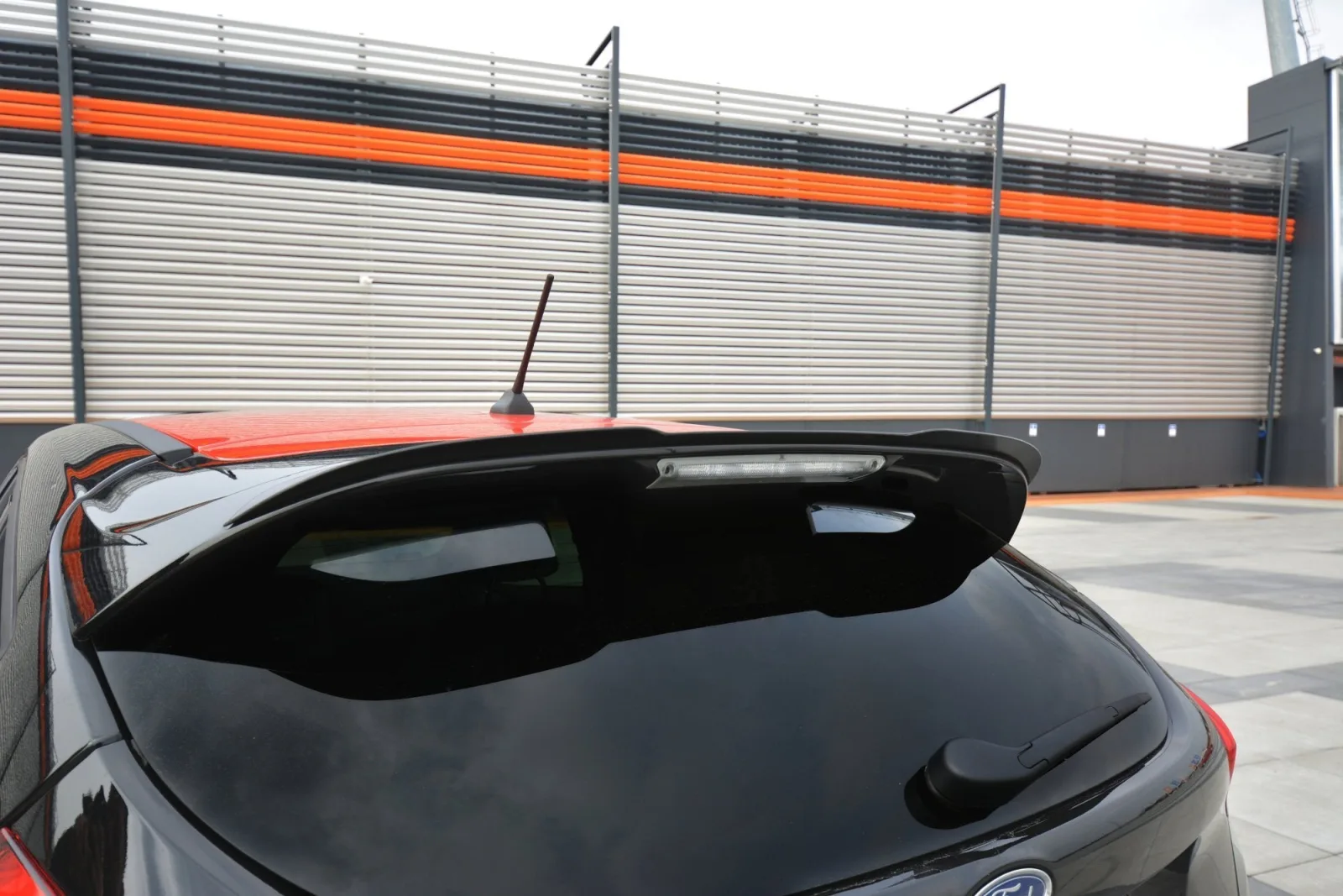 Spoiler Cap compatible with Ford Focus ST-Line Mk3 FL
