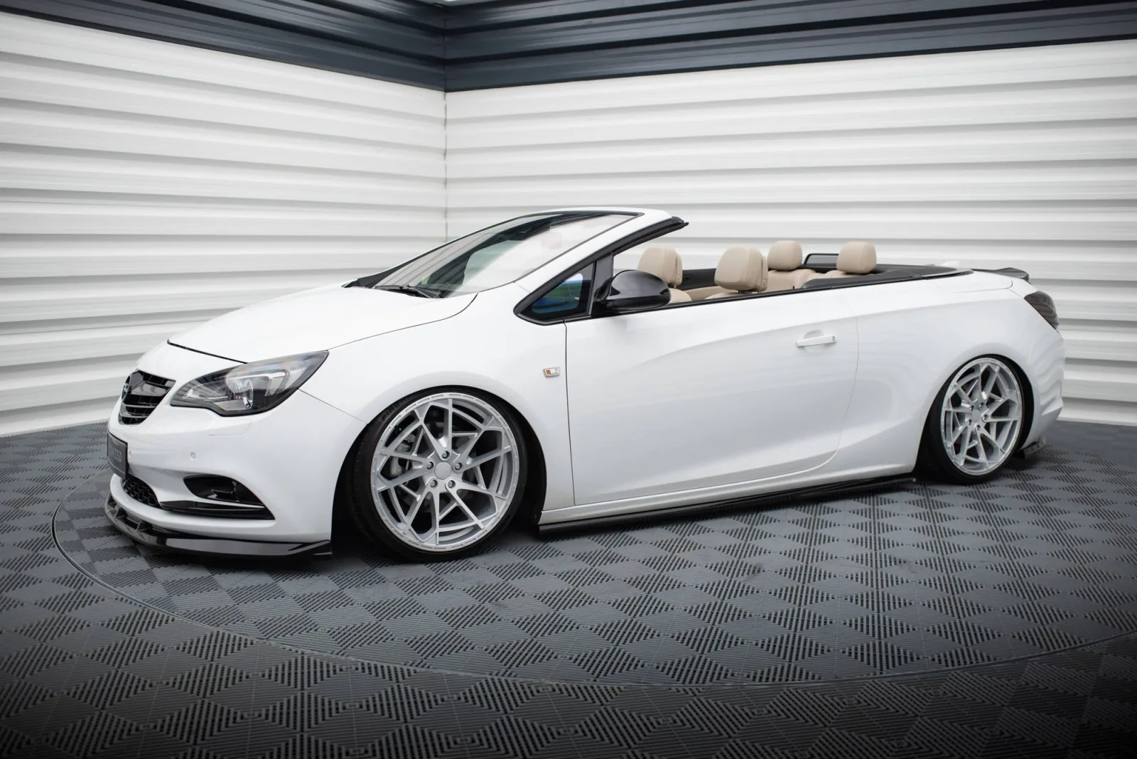 Set of Splitters compatible with Opel Cascada