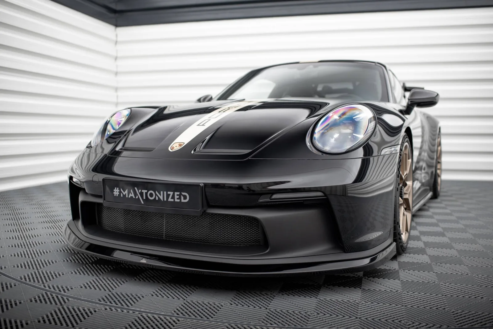 Front Splitter compatible with Porsche 911 992 GT3