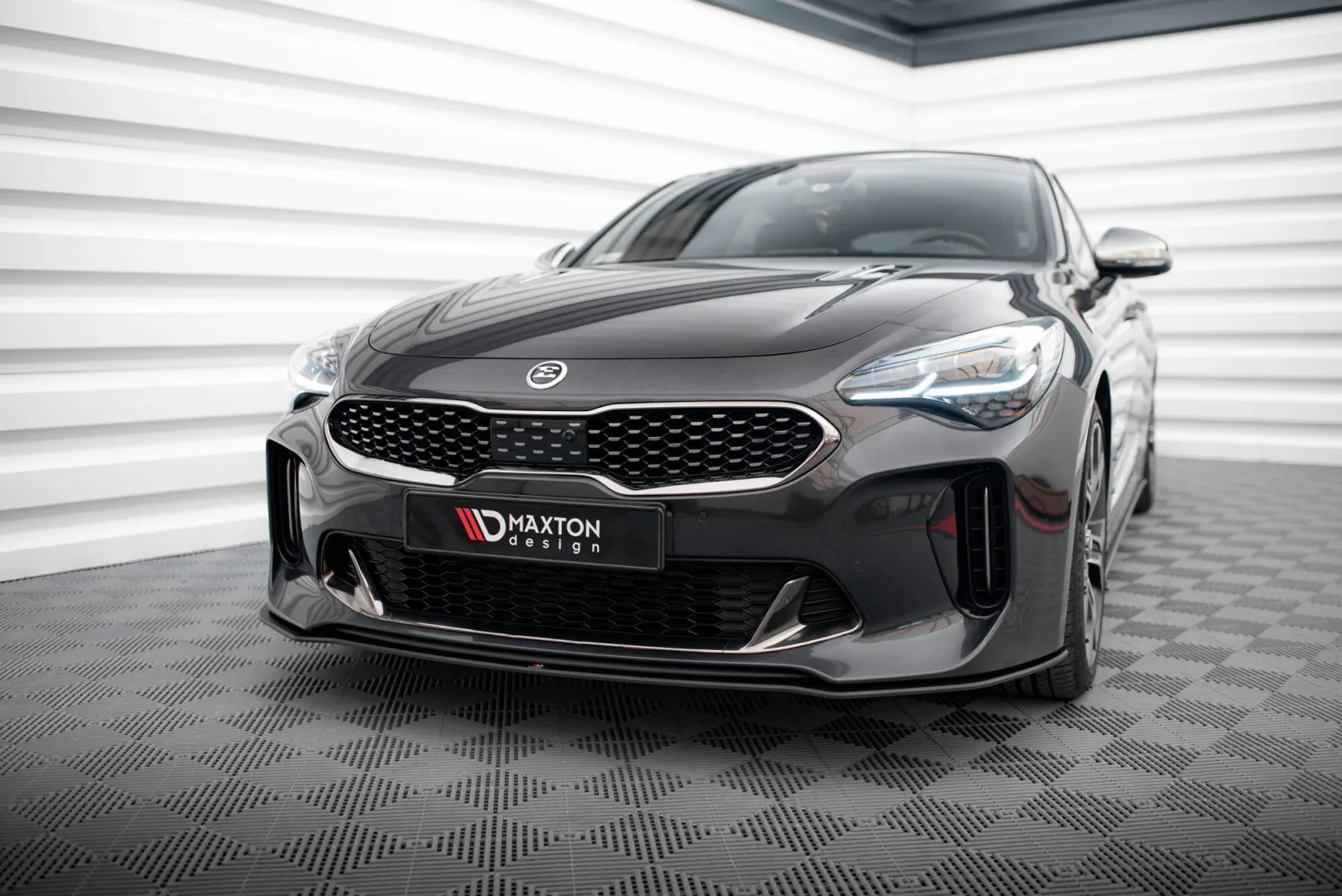 Front Splitter Street Pro compatible with Kia Stinger GT / GT-Line / Standard Mk1