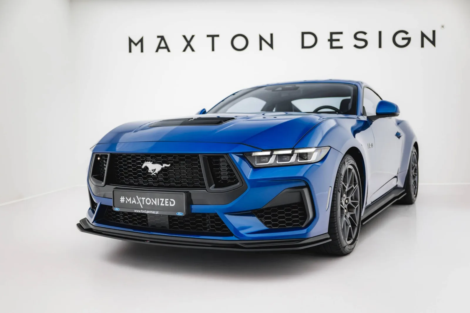 Front Splitter Street Pro compatible with Ford Mustang GT Mk7