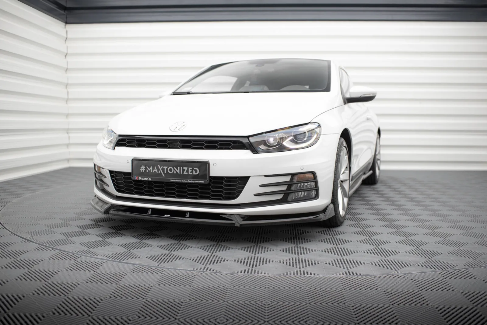 Front Splitter V.2 compatible with Volkswagen Scirocco Mk3 Facelift