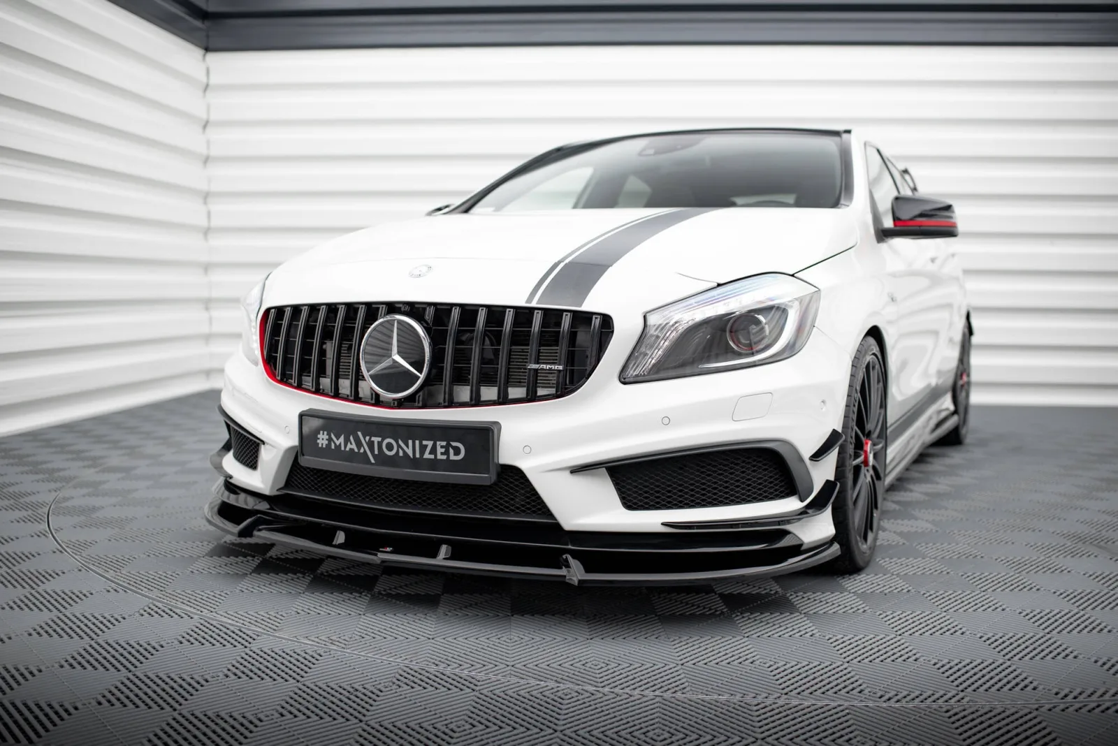Front Splitter V.3 compatible with Mercedes-Benz A45 AMG W176