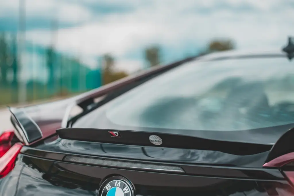 Central Spoiler Cap compatible with BMW i8