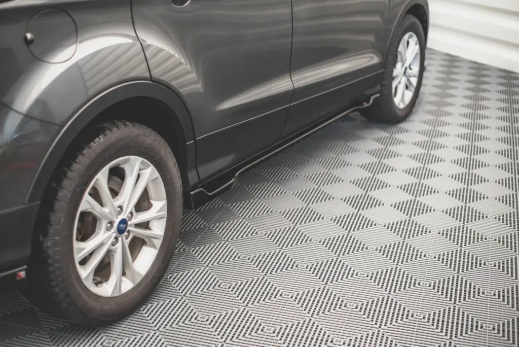 Side Skirts Diffusers compatible with Ford Escape Mk3
