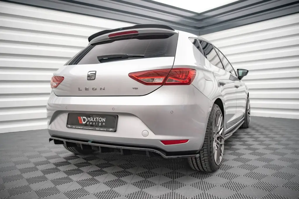 Rear Splitter (With Diffuser) compatible with Seat Leon Hatchback Mk3