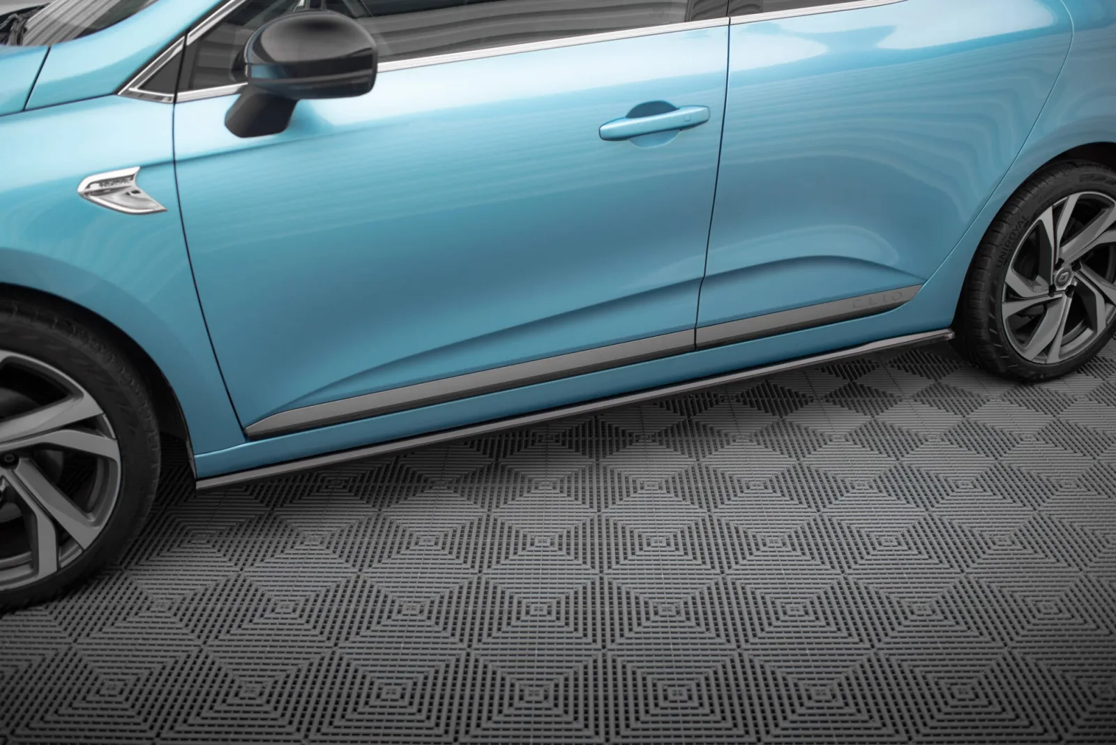 Side Skirts Diffusers compatible with Renault Clio R.S. Line Mk5