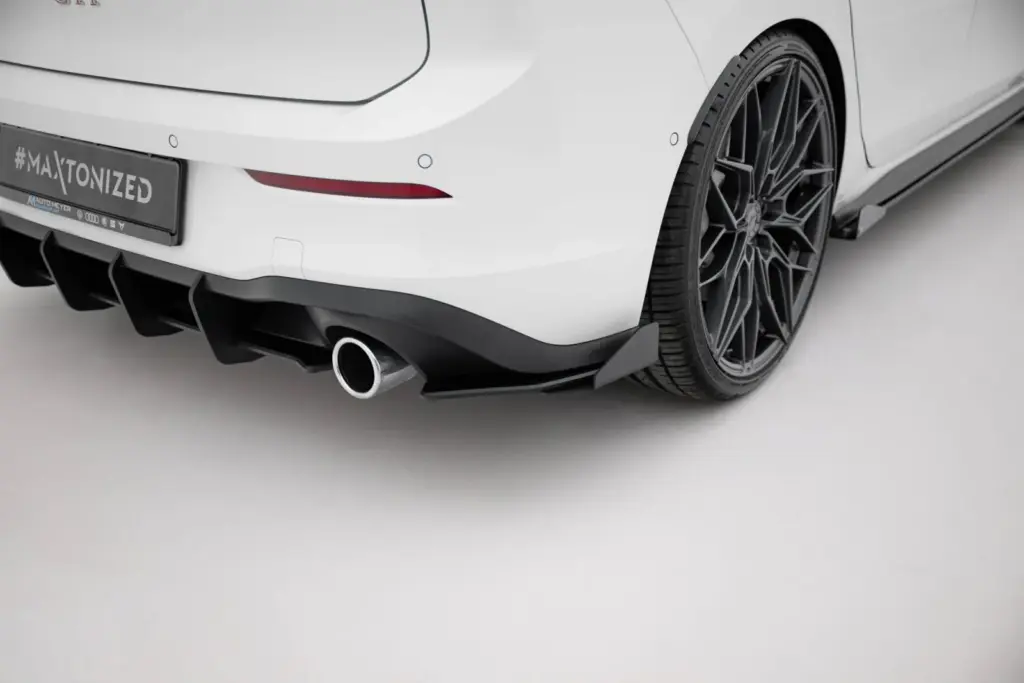 Rear Side Splitters Street Pro + Flaps compatible with Volkswagen Golf GTI / GTE / R-Line Mk8