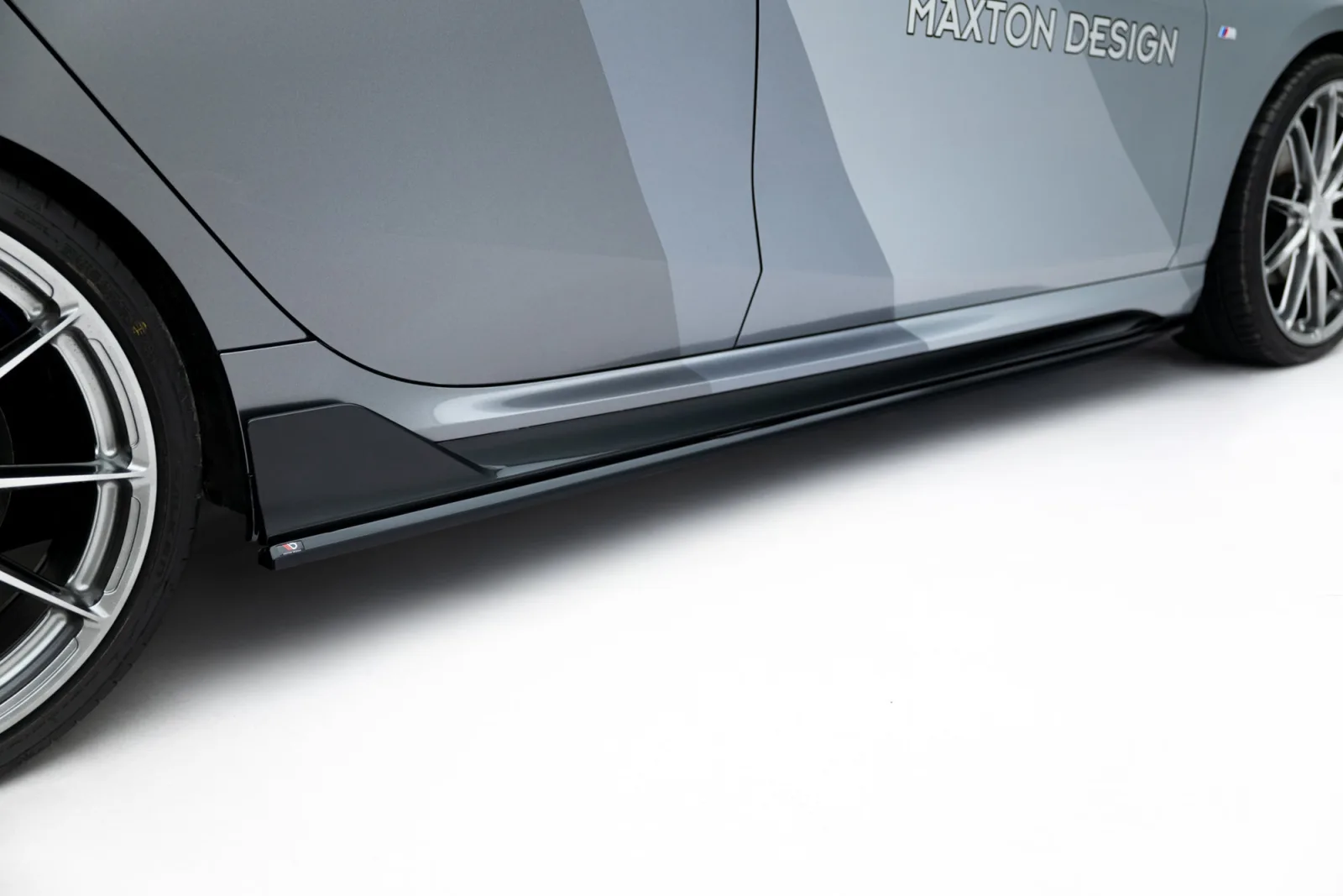 Side Skirts Diffusers V.1 compatible with BMW M135i M Performance F70
