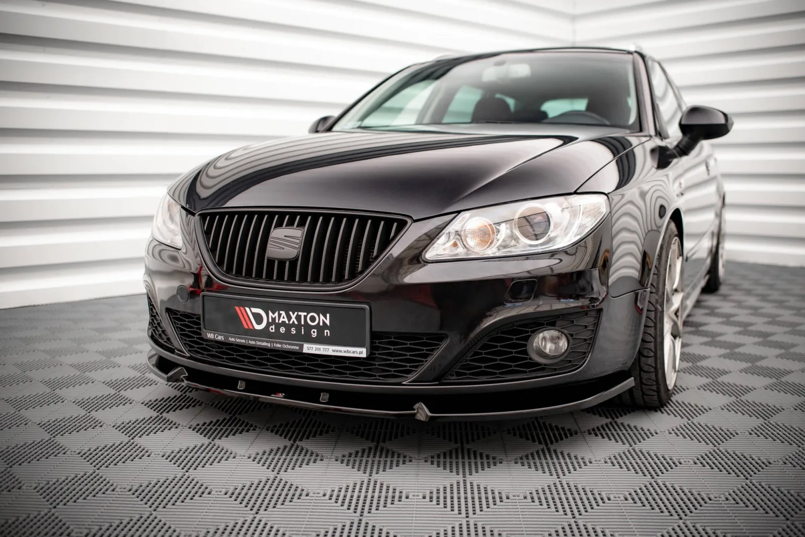 Front Splitter V.1 compatible with Seat Exeo