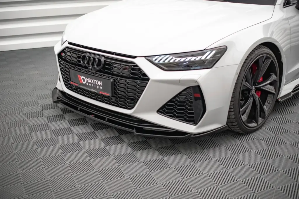 Front Splitter V.1 compatible with Audi RS7 C8