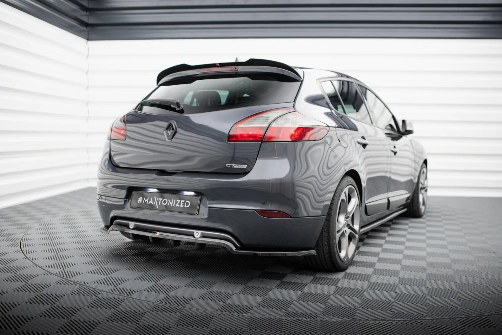 Rear Splitter (With Diffuser) compatible with Renault Megane GT MK3 Facelift