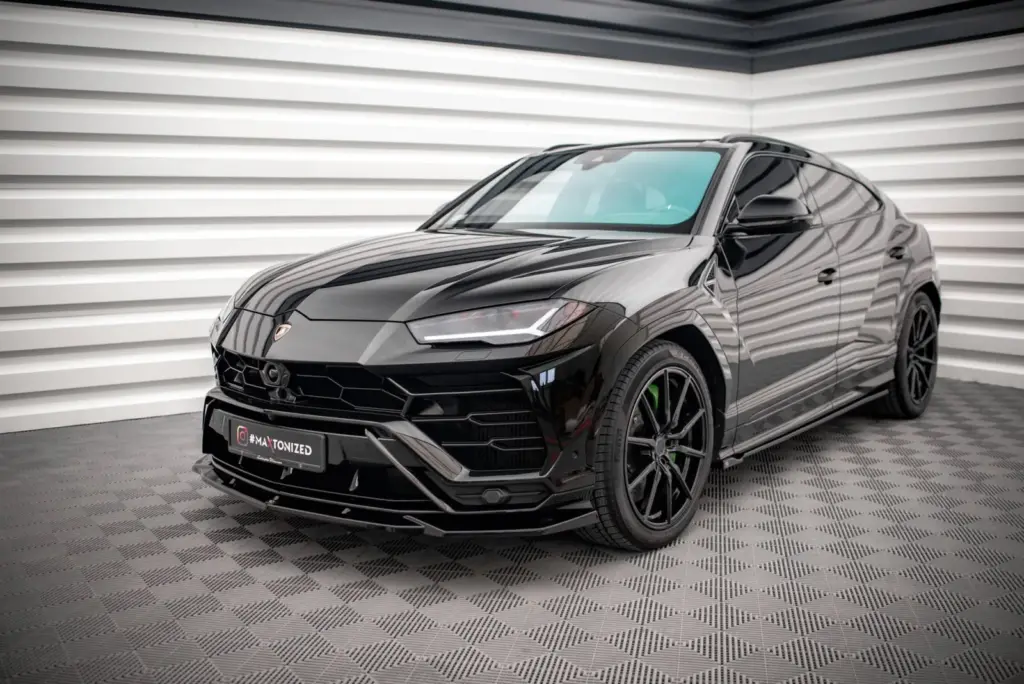 Front Splitter V.2 compatible with Lamborghini Urus Mk1