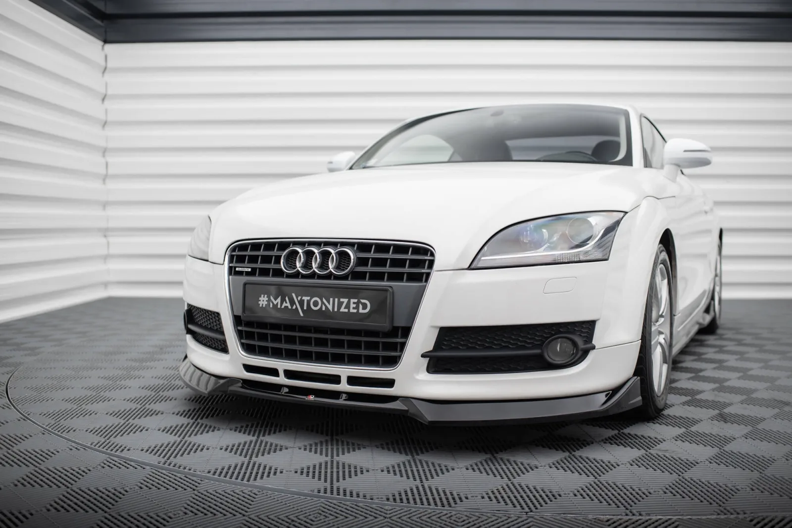 Front Splitter V.3 compatible with Audi TT 8J