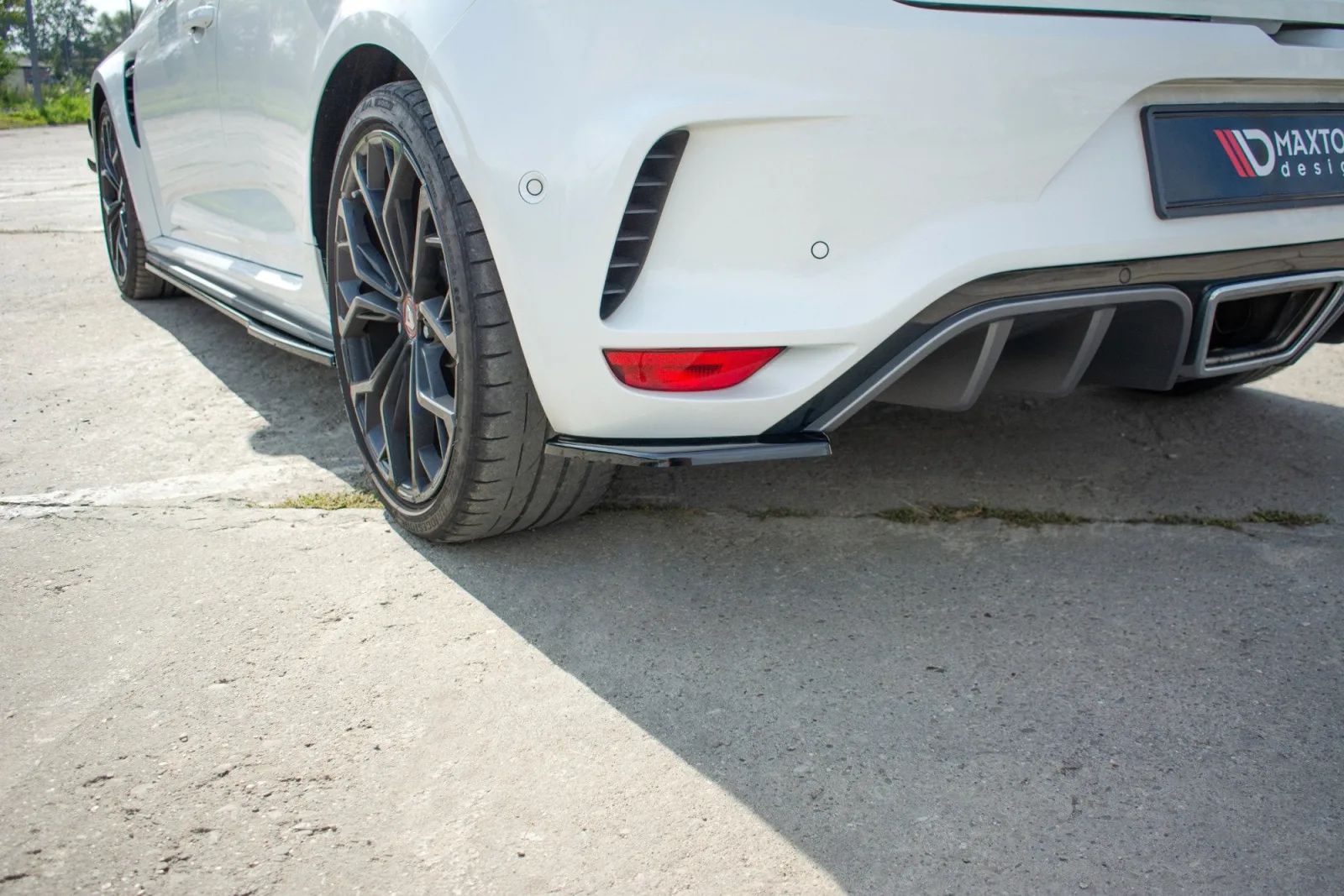 Rear Side Splitters compatible with Renault Megane IV RS