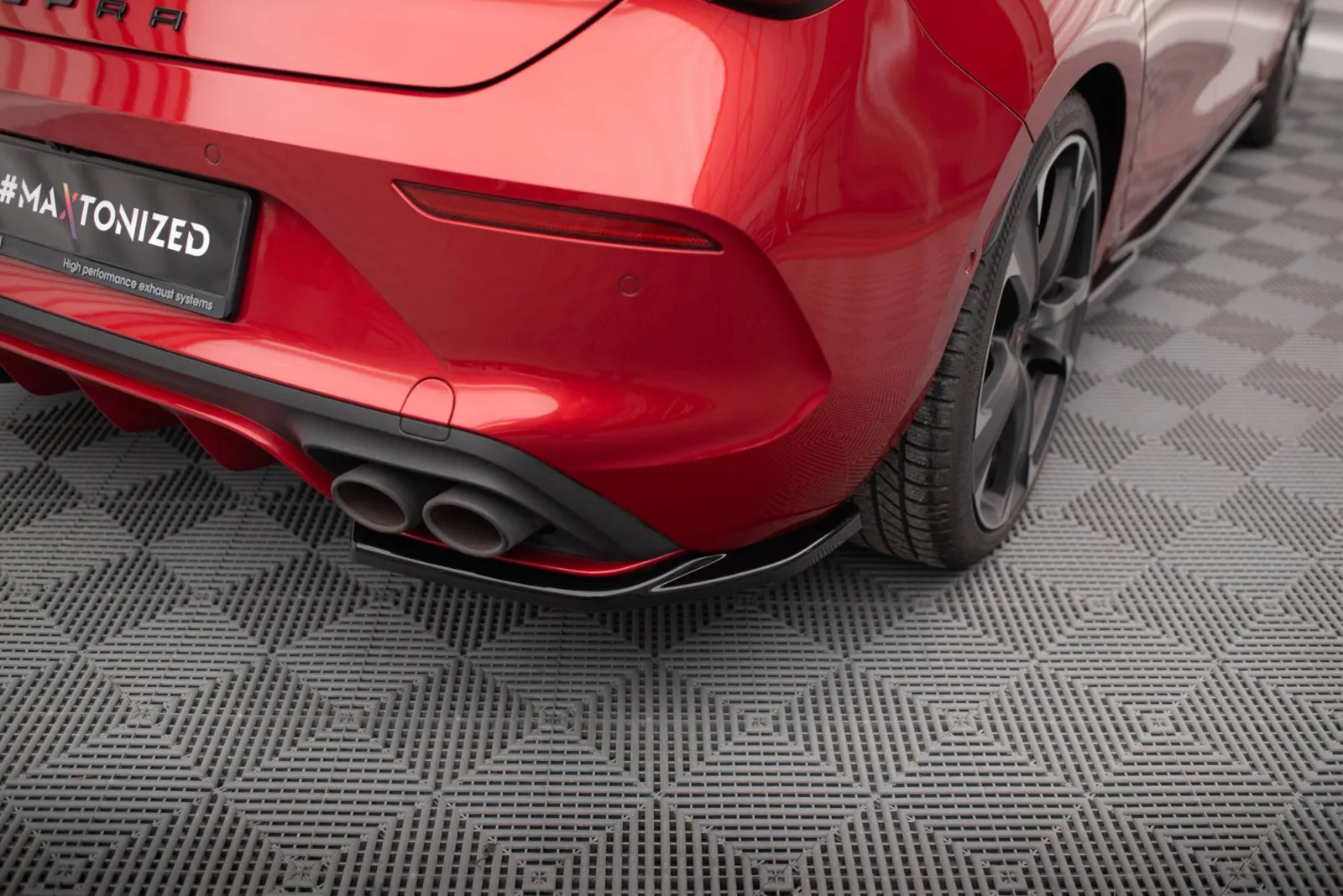 Rear Side Splitters V.1 compatible with Cupra Leon Hatchback Mk1