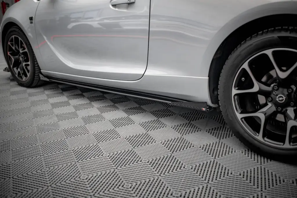 Side Flaps compatible with Opel Astra GTC OPC-Line J
