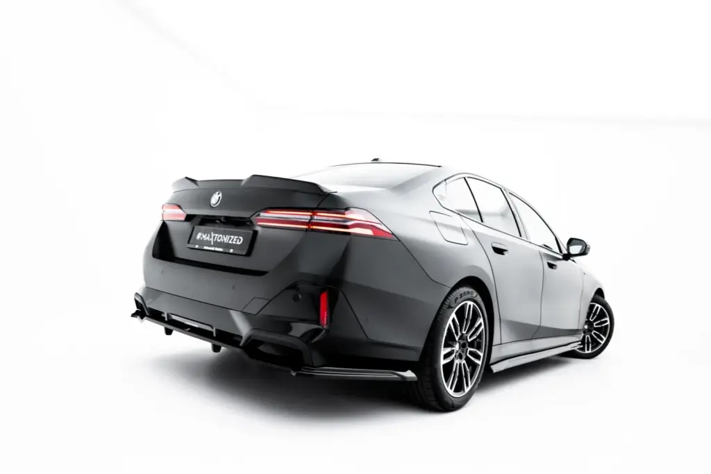 Rear Splitter (With Diffuser) V.1 compatible with BMW 5 / i5 M-Pack Sedan / Touring G60 / G61