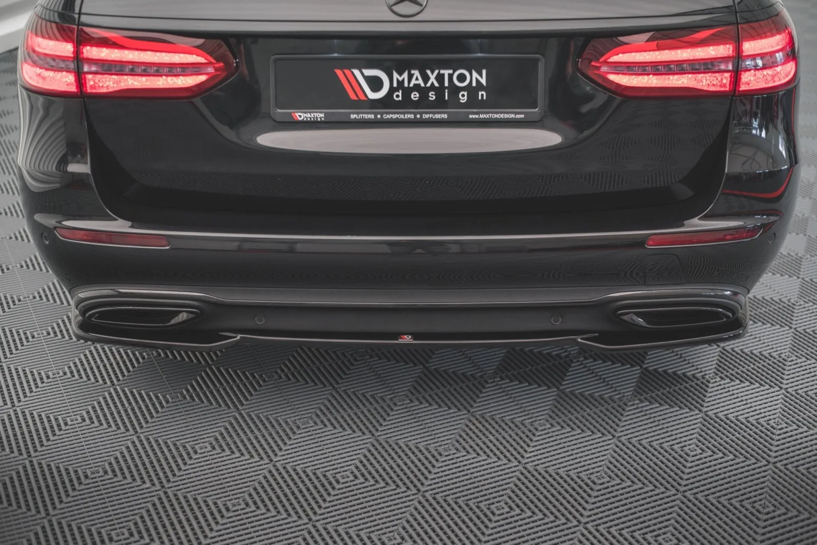 Rear Splitter compatible with Mercedes-Benz E W213