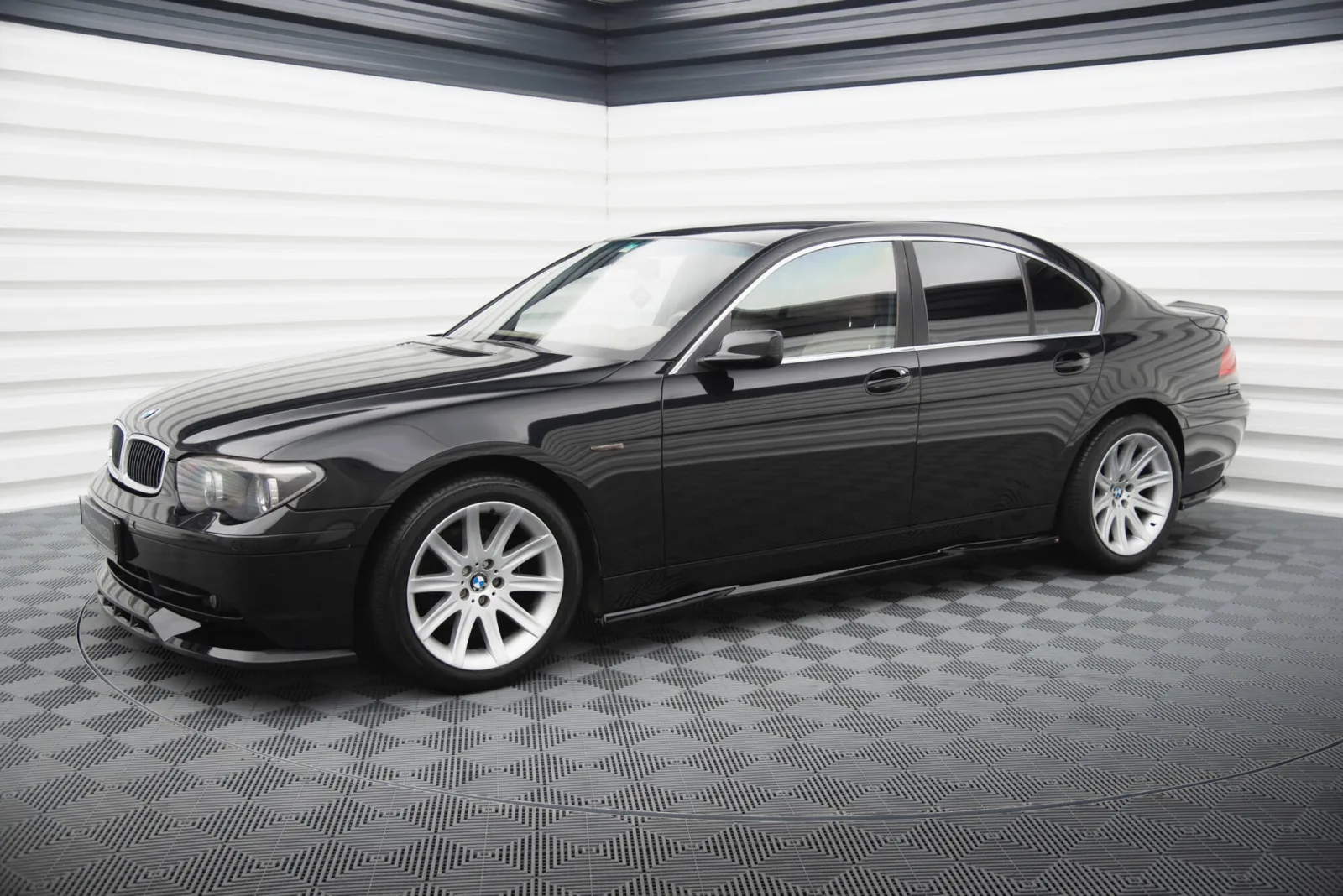 Set of Splitters compatible with BMW 7 E65