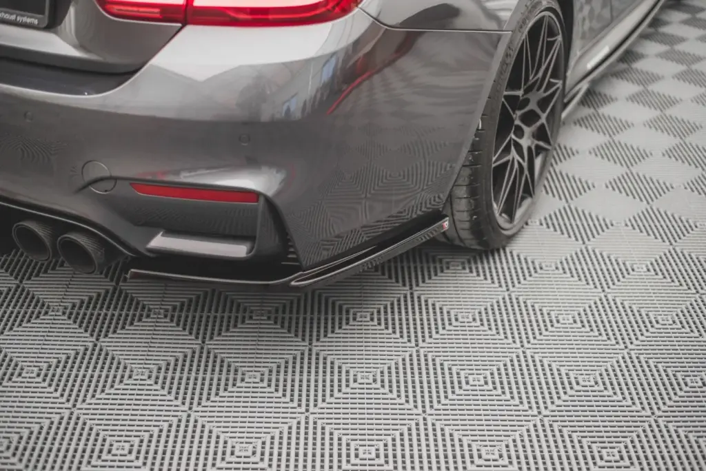 Rear Side Splitters V.2 compatible with BMW M4 F82