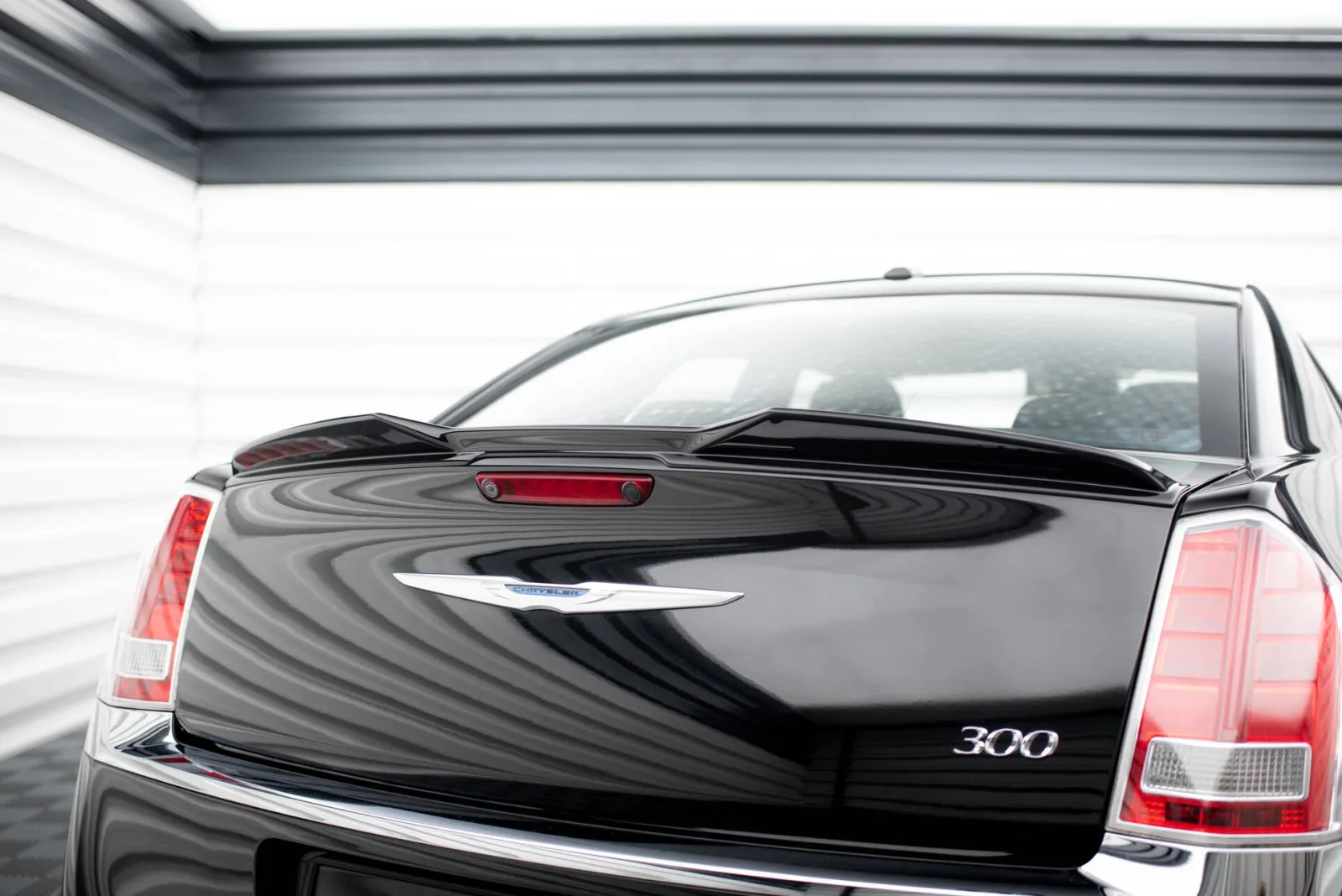 Spoiler Cap 3D compatible with Chrysler 300 Mk2