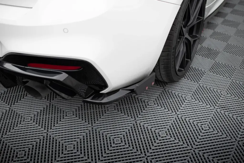 Rear Side Splitters V.5 + Flaps (for valance V.3) compatible with BMW 1 M-Pack / M140i F20 Facelift