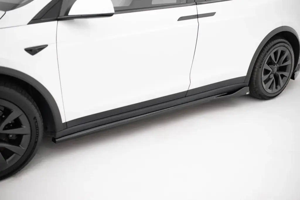 Side Skirts Diffusers V.2 compatible with Tesla Model X Mk1 Facelift