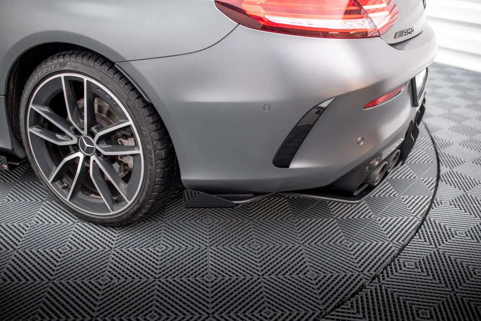 Rear Side Splitters Street Pro + Flaps compatible with Mercedes-AMG C43 Coupe / Cabrio C205 Facelift / A205 Facelift