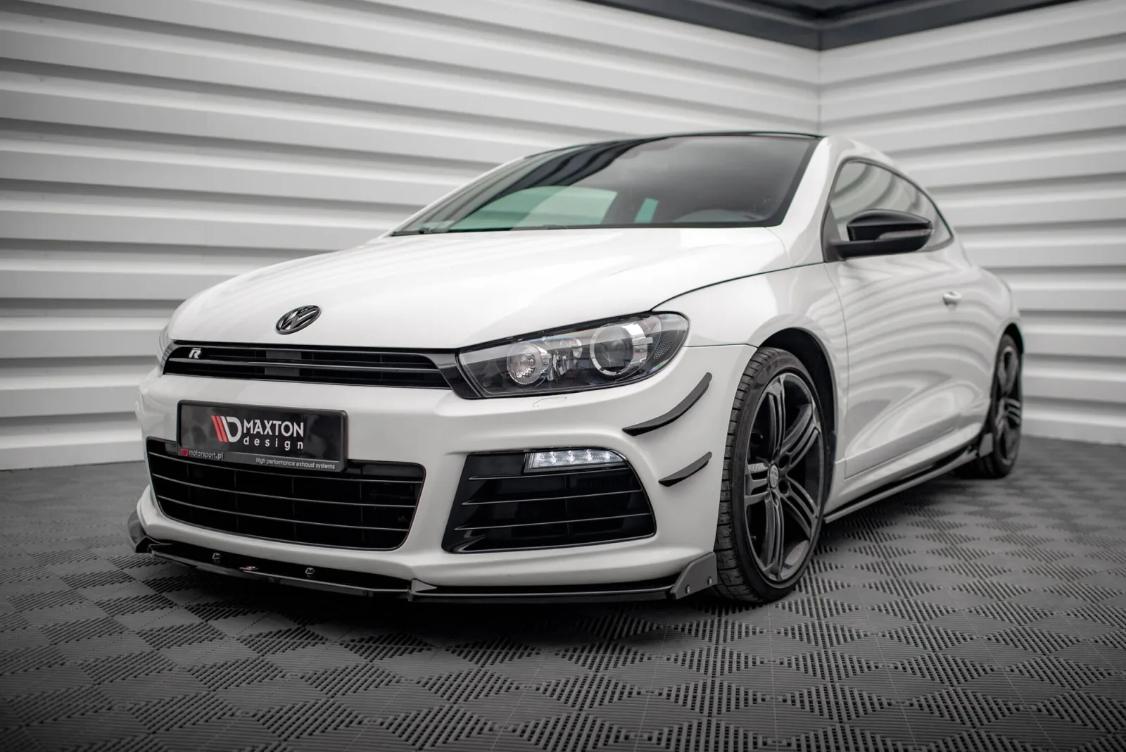 Front Splitter V.3 + Flaps compatible with Volkswagen Scirocco R Mk3