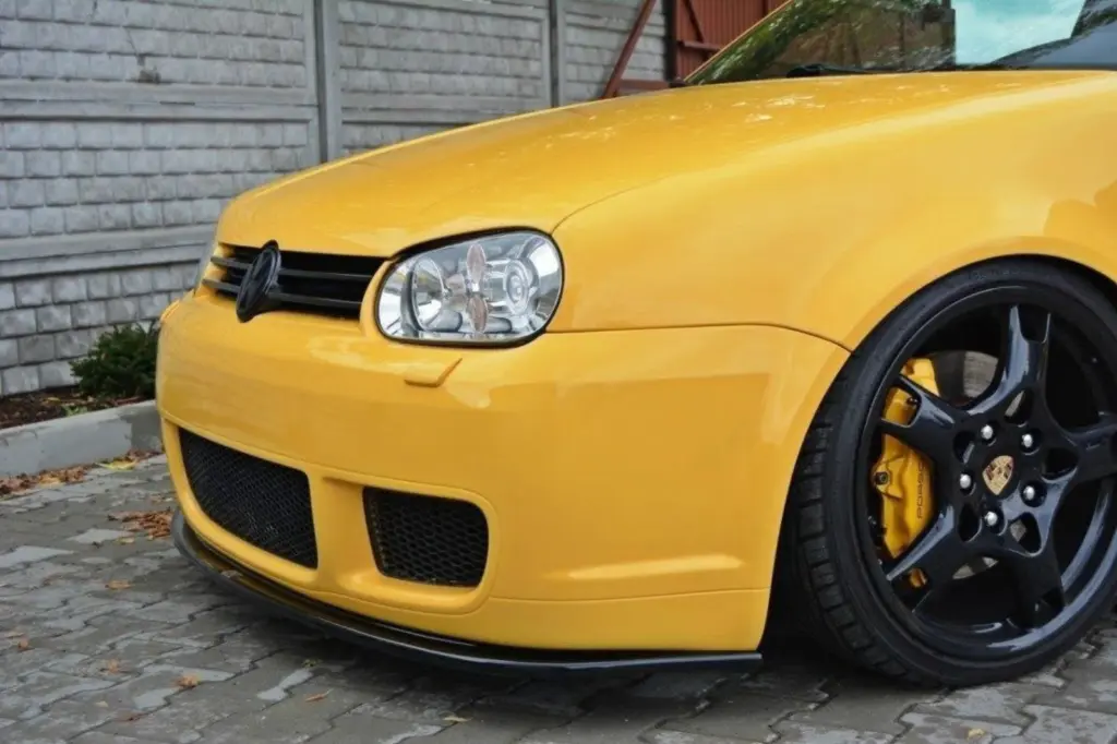 Front Splitter compatible with VW Golf 4 R32
