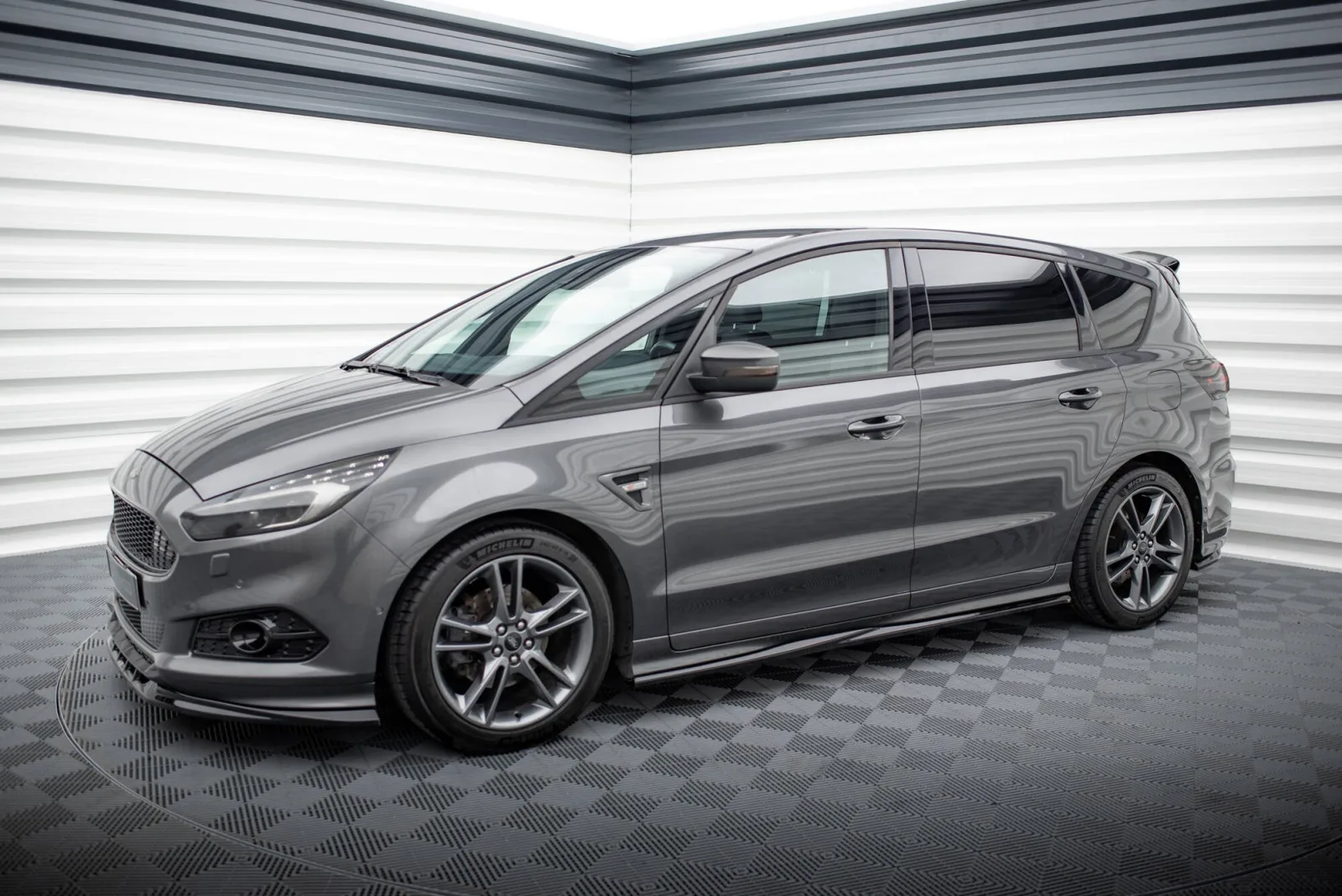 Set of Splitters compatible with Ford S-Max ST-Line Mk2