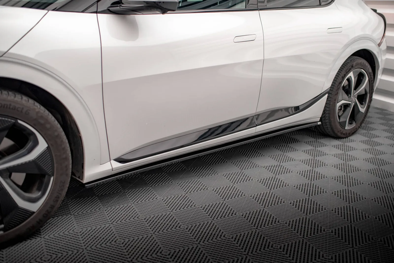 Side Skirts Diffusers compatible with Kia EV6 GT-Line Mk1
