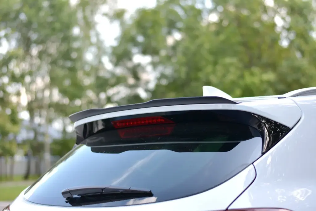 Spoiler Cap compatible with Hyundai Tucson Mk3 Facelift