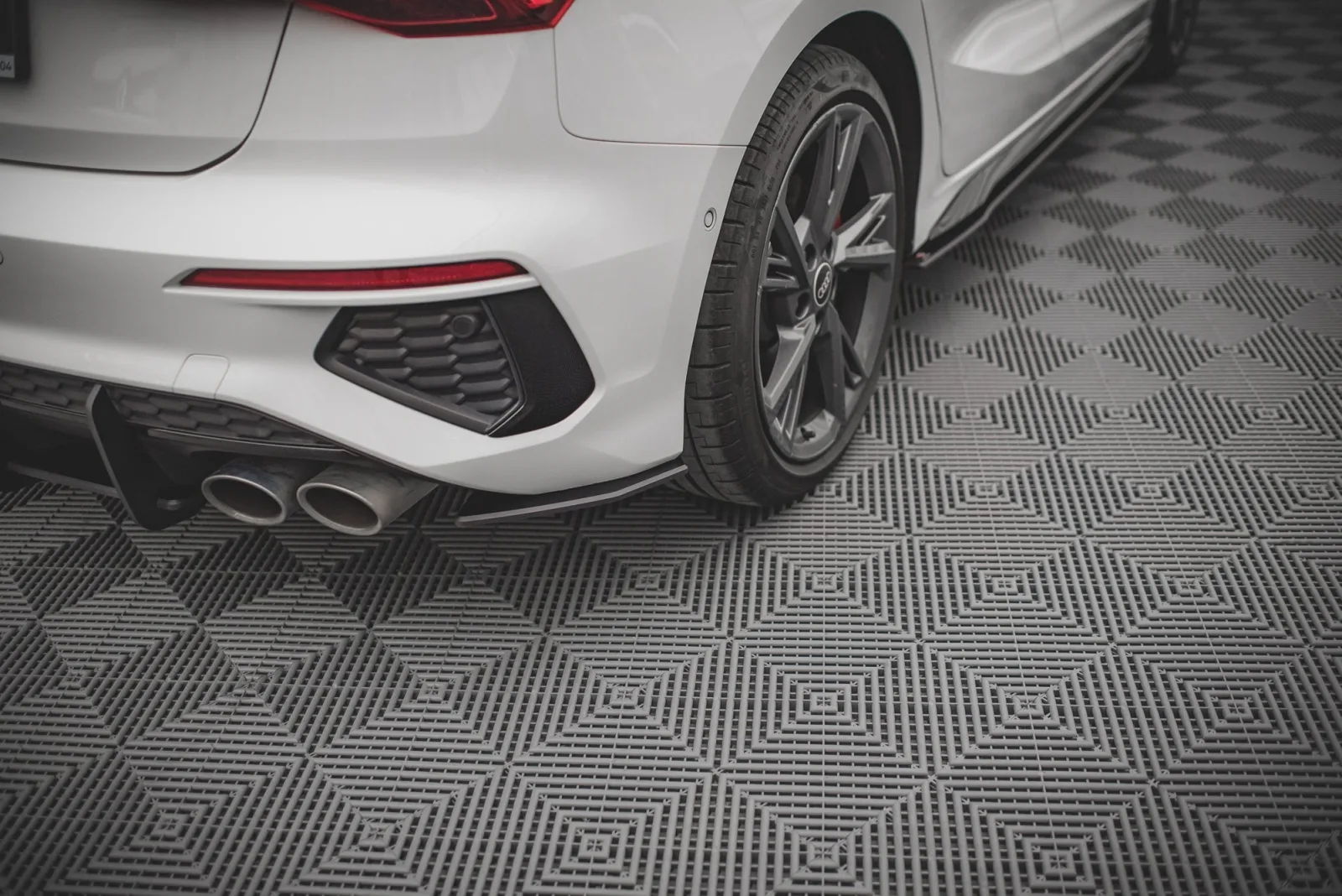 Rear Side Splitters Street Pro compatible with Audi S3 Sportback 8Y